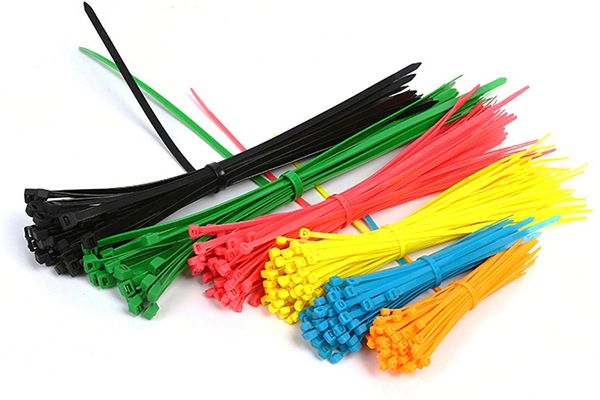 What should I pay attention to when buying nylon cable ties?