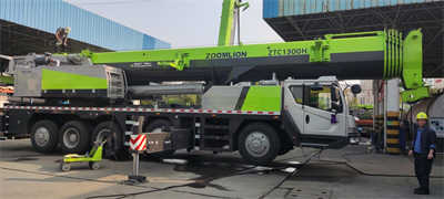 Zoomlion 130 tons truck crane ready to go