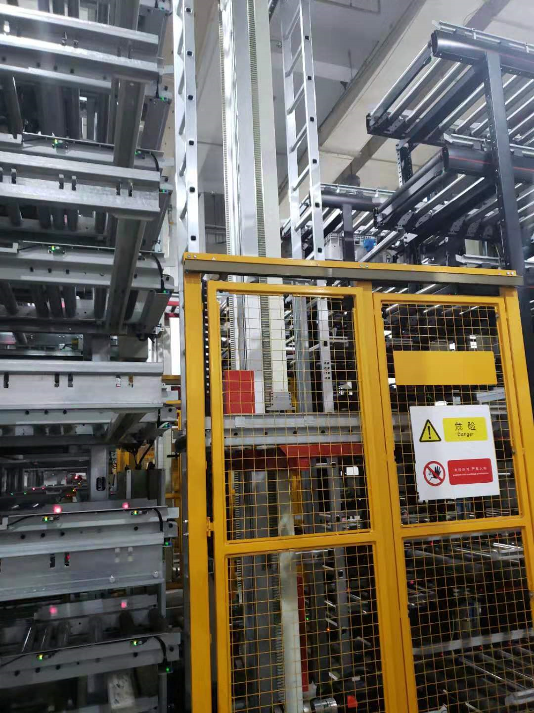multi shuttle -color automatic racking system