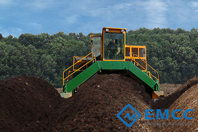 THE ROLE OF HYDRAULIC LIFT COMPOST TURNER