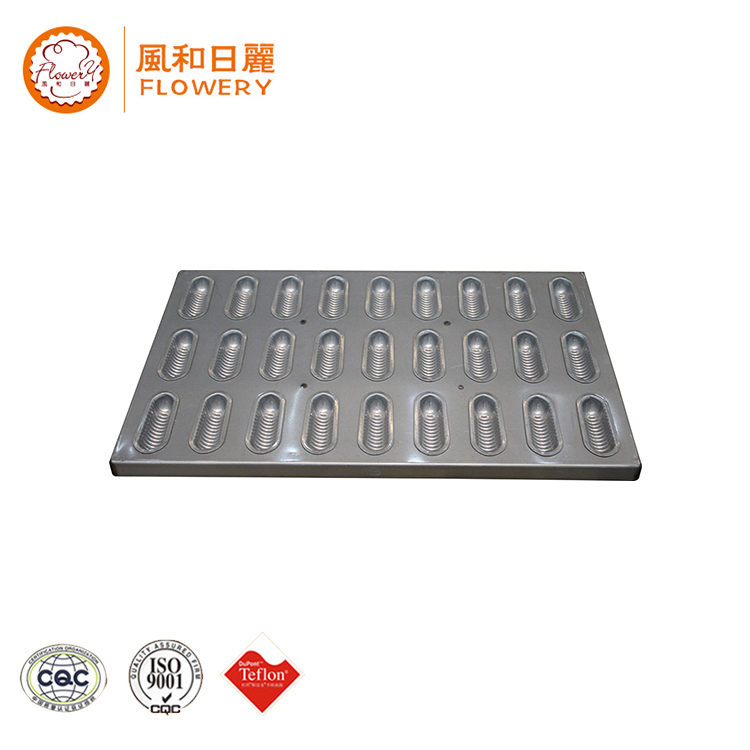 Plastic non stick muffin tray made in China