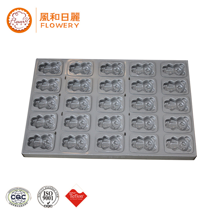 Plastic non stick muffin tray made in China
