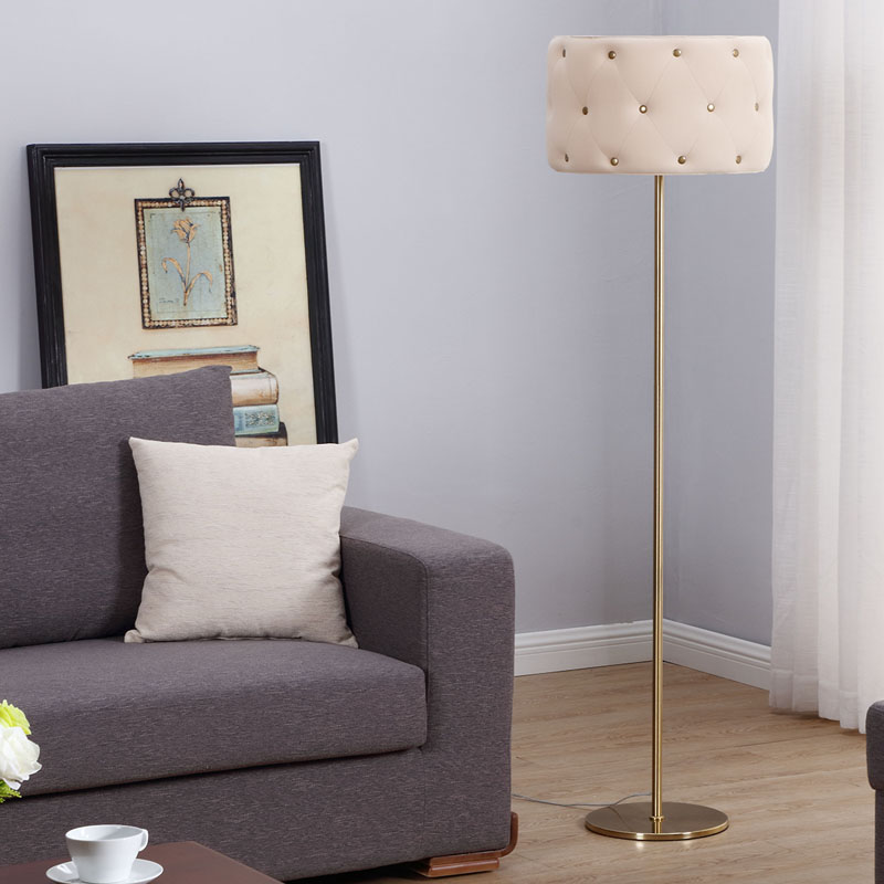 You and xiaozi home, only one floor lamp!