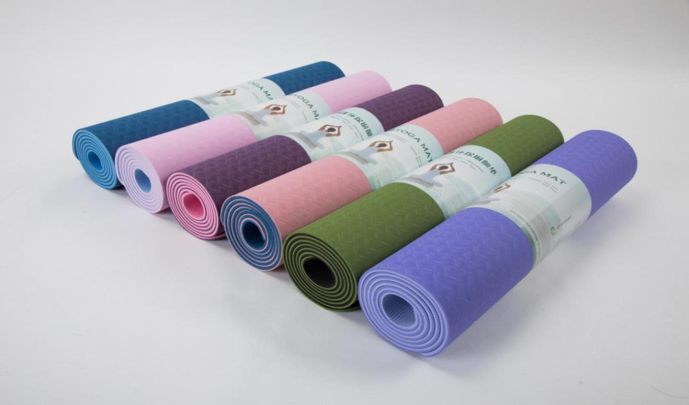 What is a useful guide to follow when buying a yoga mat?