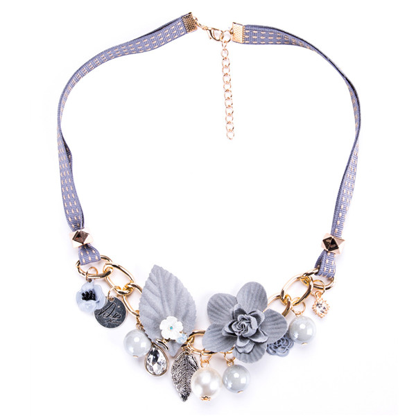 Light Purple Collarbone Chain Necklace Plastic Flower Leaves Necklace Women Fashion Necklace Female Bohemian Style Necklace