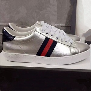 Hot Selling Silver Sheepskin Sneakers Lace Up Sports Shoes With Cloth Stripe