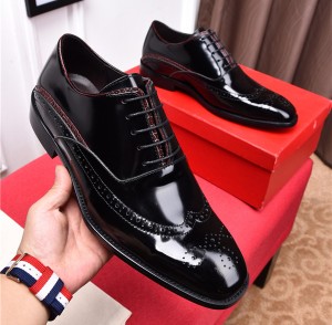 High Quality Patent Leather Italian Famous Brand Name Men Designer Shoes Men Dress Shoes With Shoes Lace