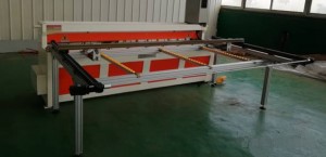 Insulation presspan shearing machine