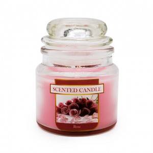 Yankee style soy wax scented feature candle