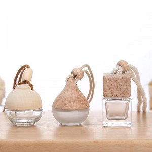 wholesale 6ml rounded frosted car perfume hanging  bottle with wood cap