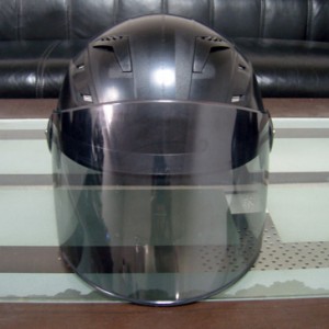 Helmet motosikal Mold