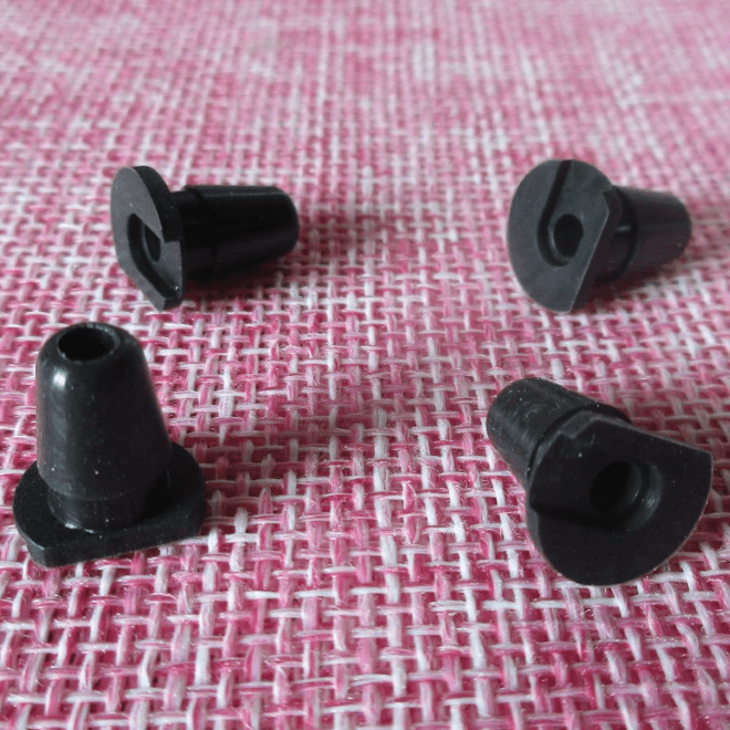 silicone gasket silicone grommet with 2.6 mm hole and groove for optoelectronic products and accessories