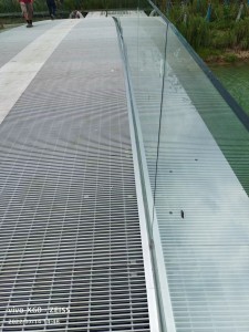 Jinan Tongda provides deck combination aluminum grating panels for the Weimei Motan Water System Landscape Bridge in Hefei, Anhui Province