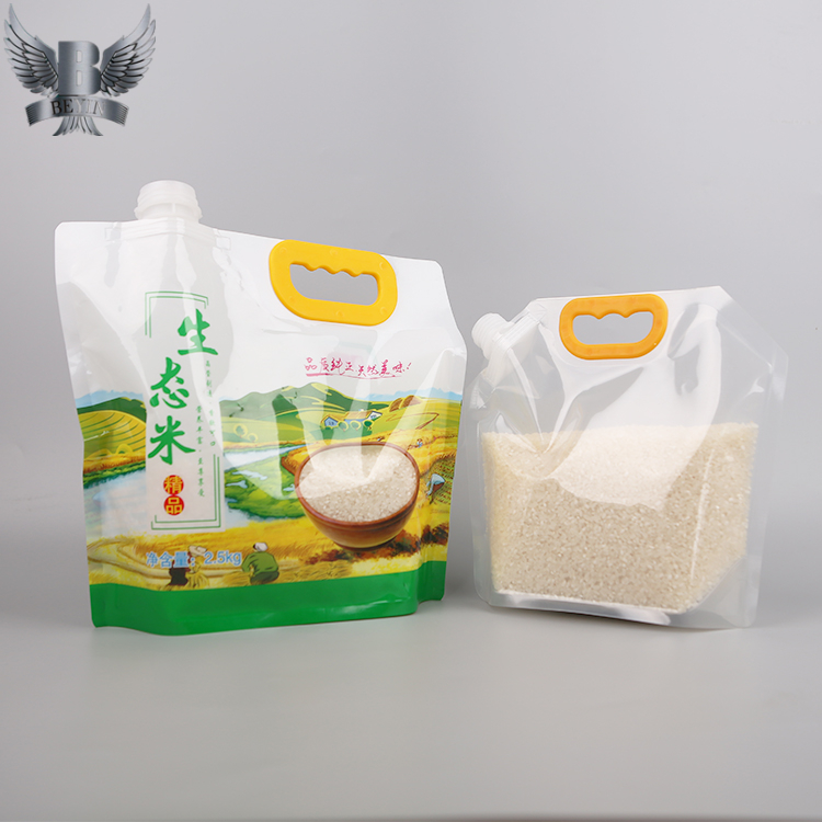 Αστεία σχεδίαση σακούλα συσκευασίας ρυζιού με λεπτομέρεια εξανθρωπισμού
