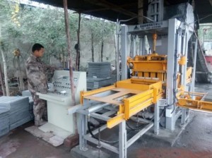 Cement Brick Making Machine with CE Certificate