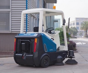 Qunfeng Electric Sweeper/Road Sweeper/Cleaning Sweeper/Floor Sweeper/Electric Road Sweeper/