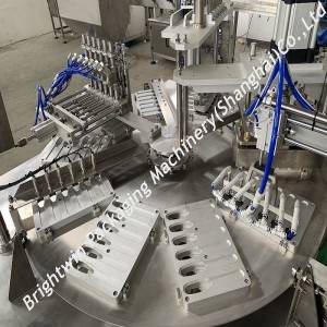 New design Promotion price honey spoon filling sealing machine and pillow packing machine