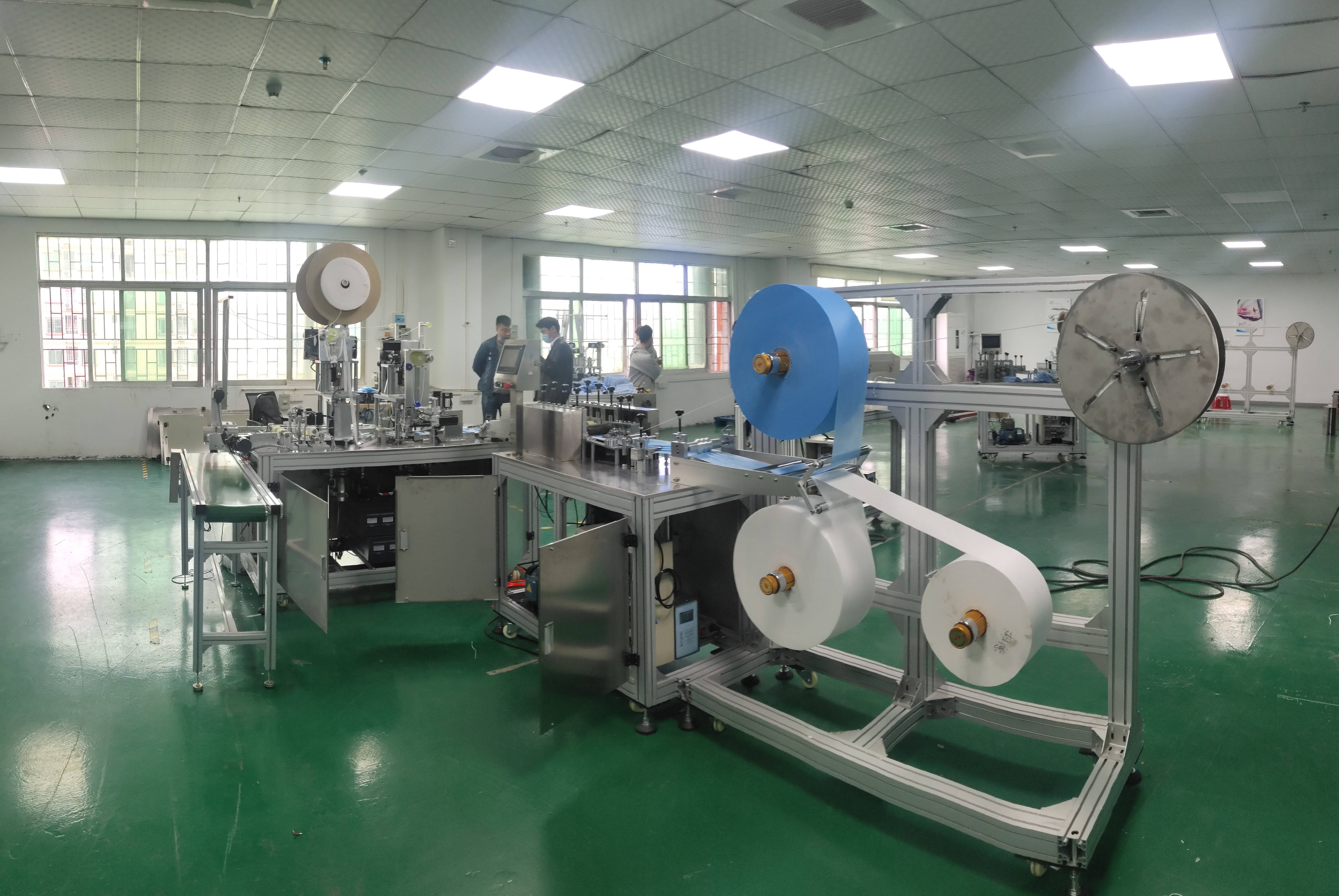 Automatic 3 layers disposable plane face mask making machine Featured Image