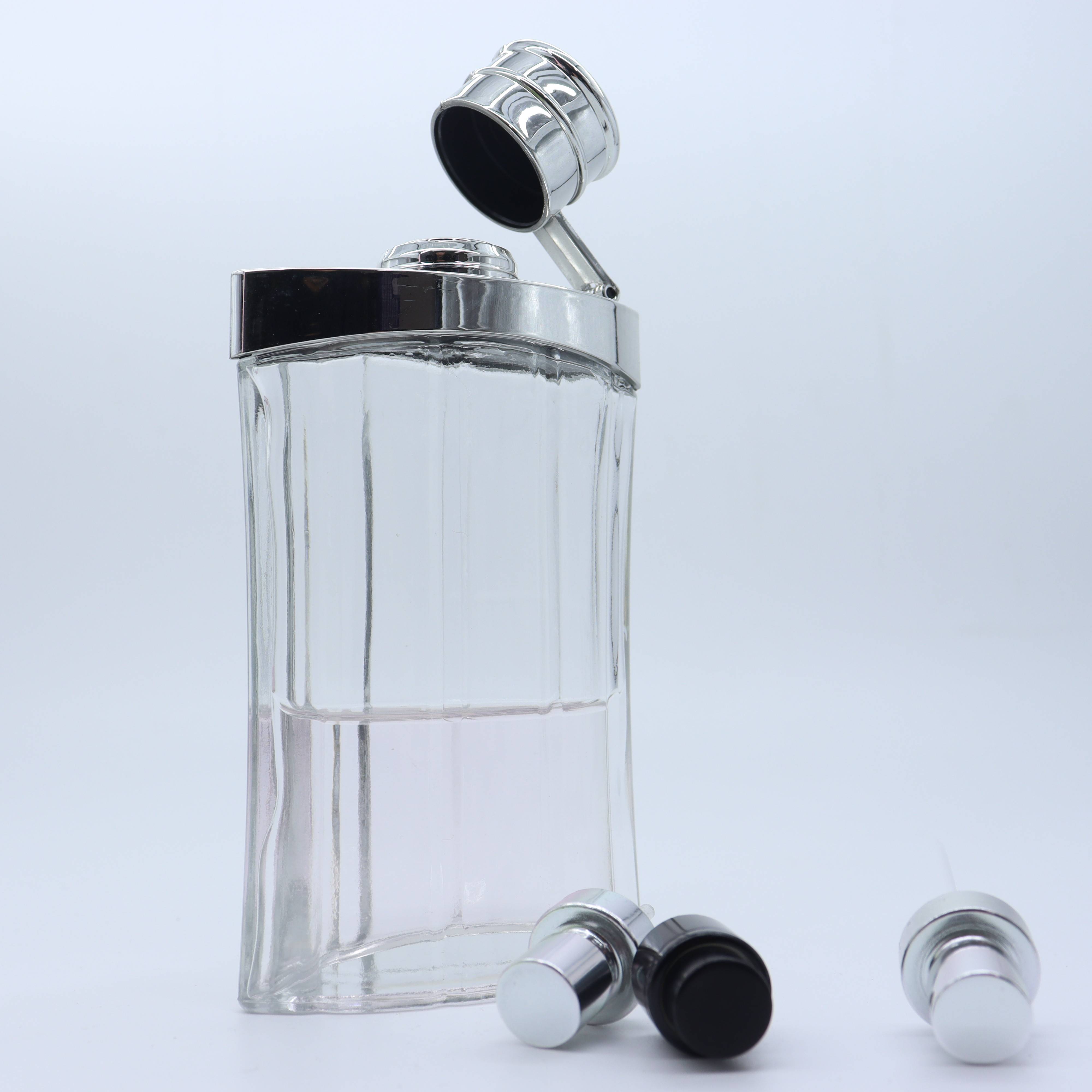 Factory price perfume bottle screw cap glass bottles nice designed with pump spray