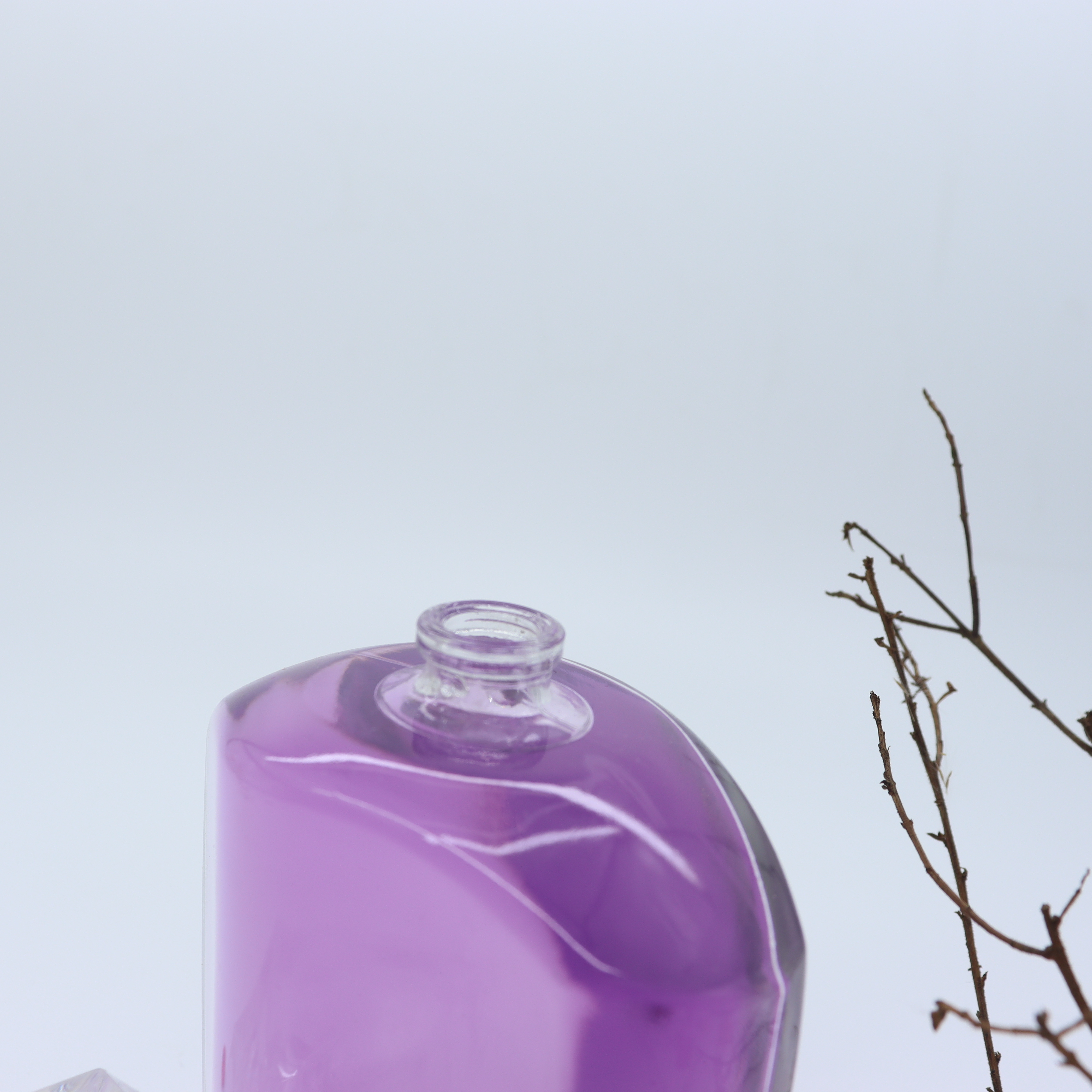 Perfume refillable spray bottle 100 ml perfume glass bottle luxurious with customized logo