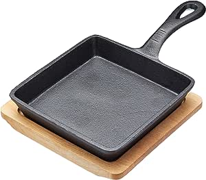 pre-seasoned  cast iron mini sizzler pan  with wooden base