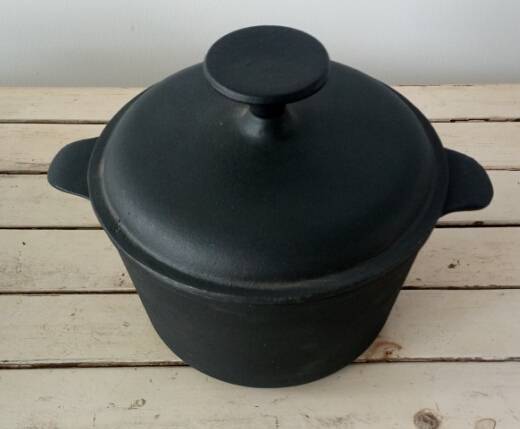 hot sale preseasoned cast iron mini pot