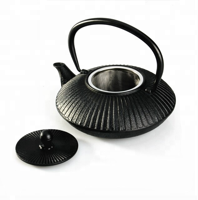 Royal Kasite cast iron teapot, red spray pattern in 0.9 L capacity, sales well on Amazon