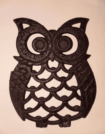 Small cast iron Owl hot plate trivet