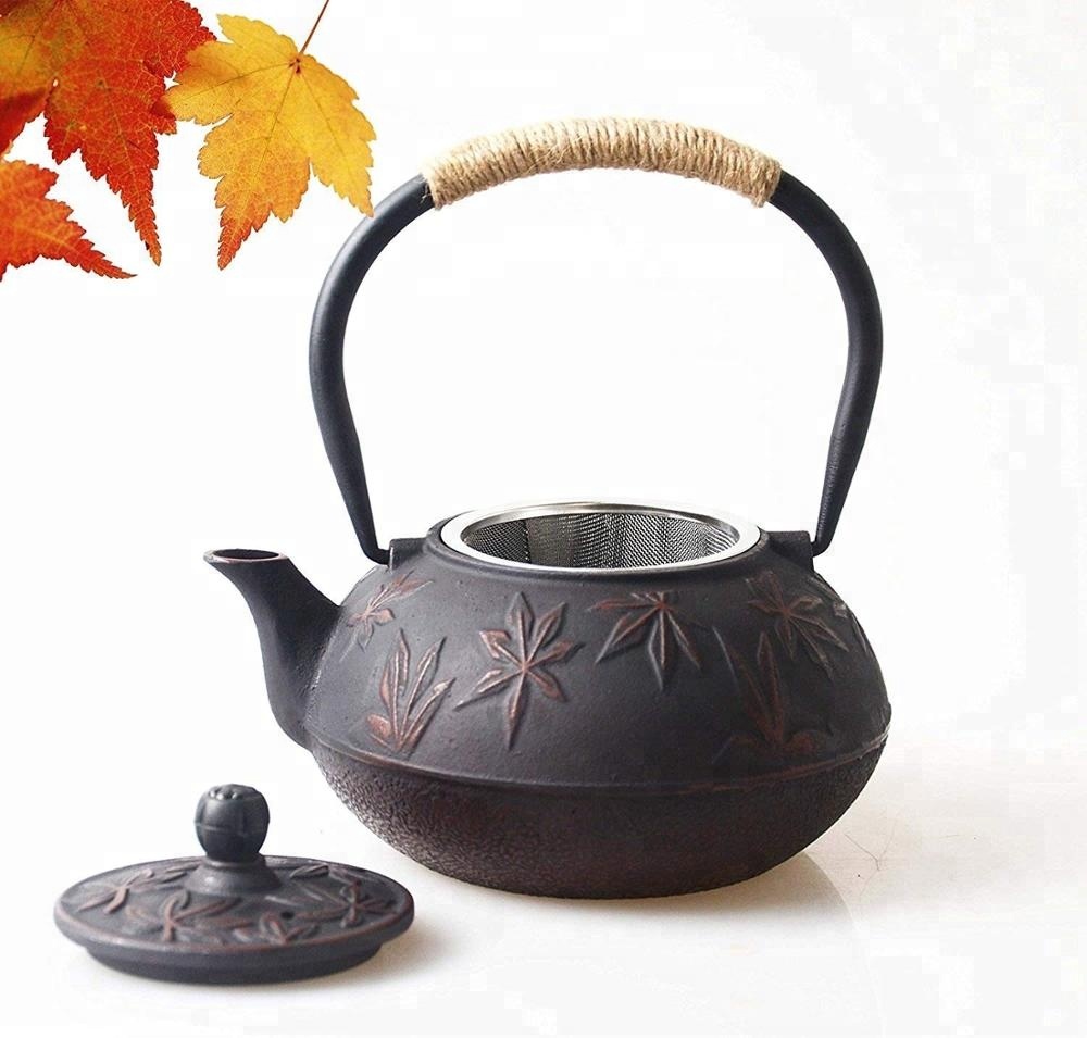 Large Cast Iron Teapot with Infusers for Loose Tea, Maple Leaf Water Kettle 0.8L / 800ml