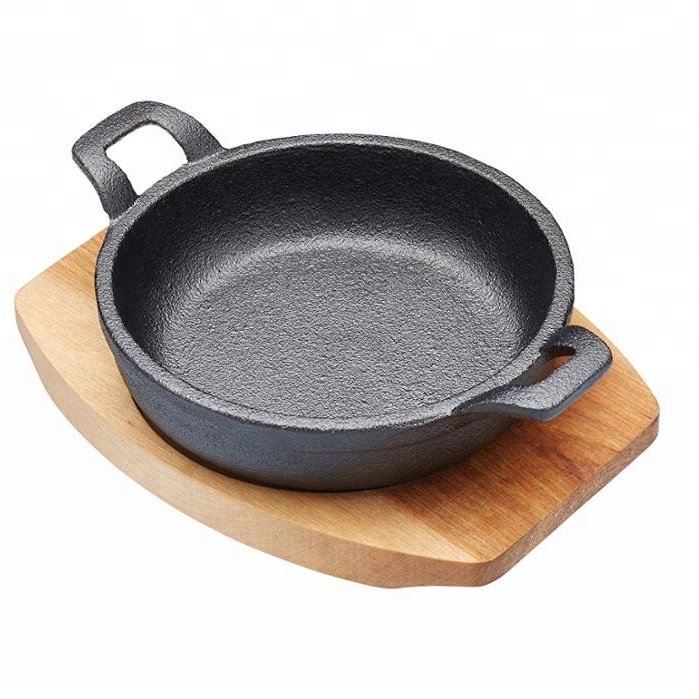 Induction-Safe Mini Cast Iron Serving Dish with Wooden Board