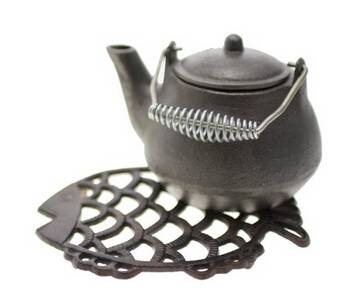 Factory best selling Color Enamel Cast Iron Teapot And Cups -
 fish shape cast iron trivet – KASITE