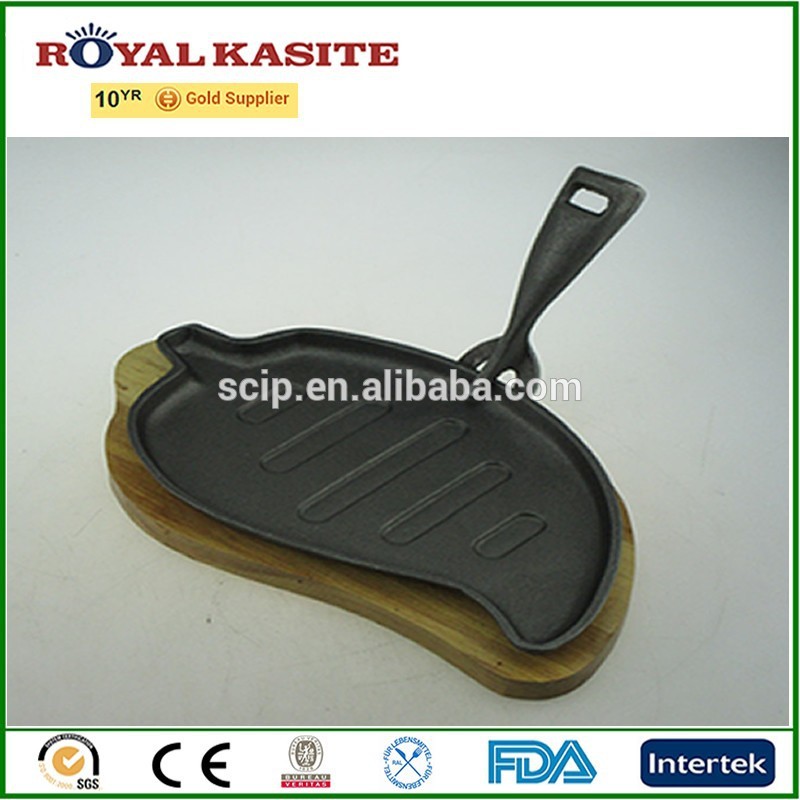 Chili shaped cast iron sizzling plate