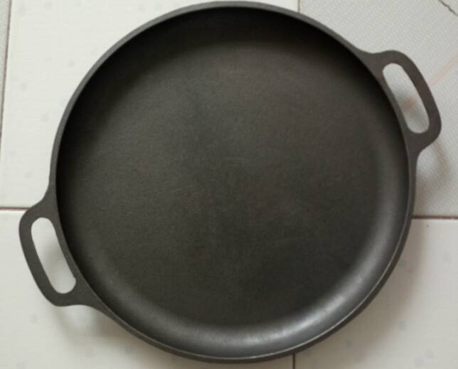 14 inch cast iron pizza pan