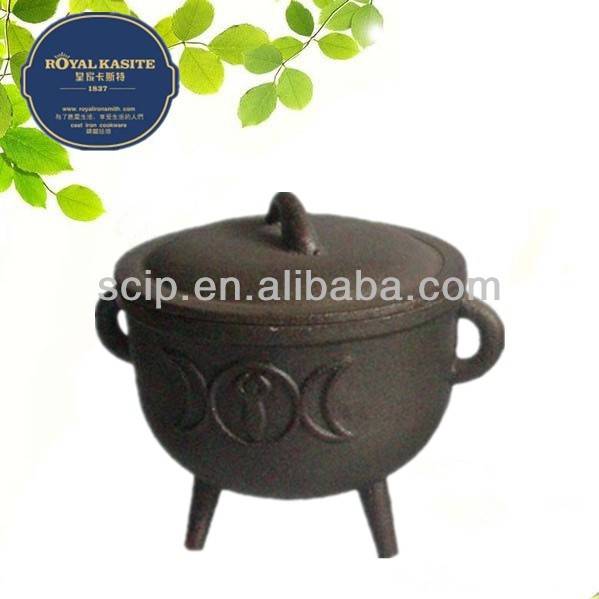 mini cast iron three legged potjie pot with nature finish