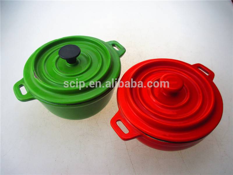 LFGB approved cast iron mini cocotte, colorful mini pot