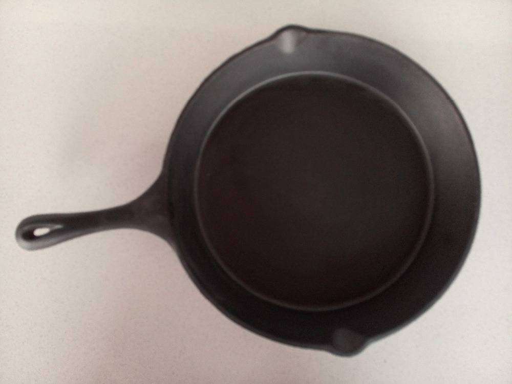 Grill Fry Nozzle Square Frying Pan With Double Pour Spout