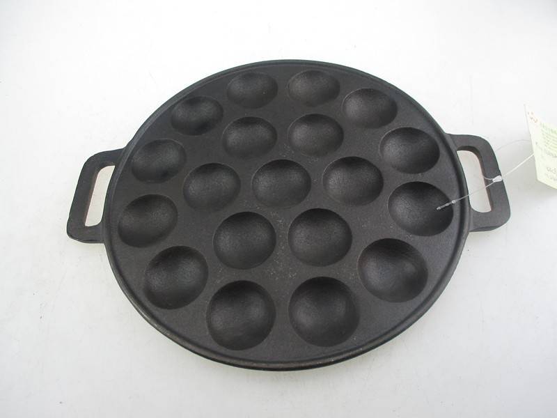 Cast iron cake bake pan