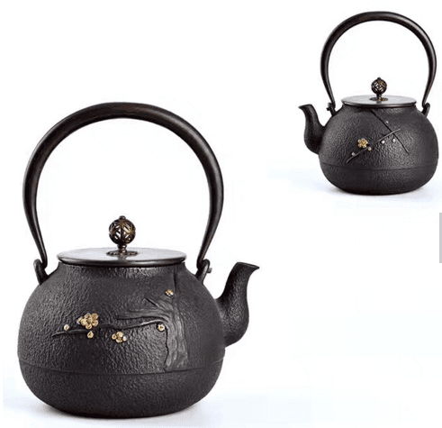 15 years golden supplier metallic round cast-iron whistling teapot with various pattern