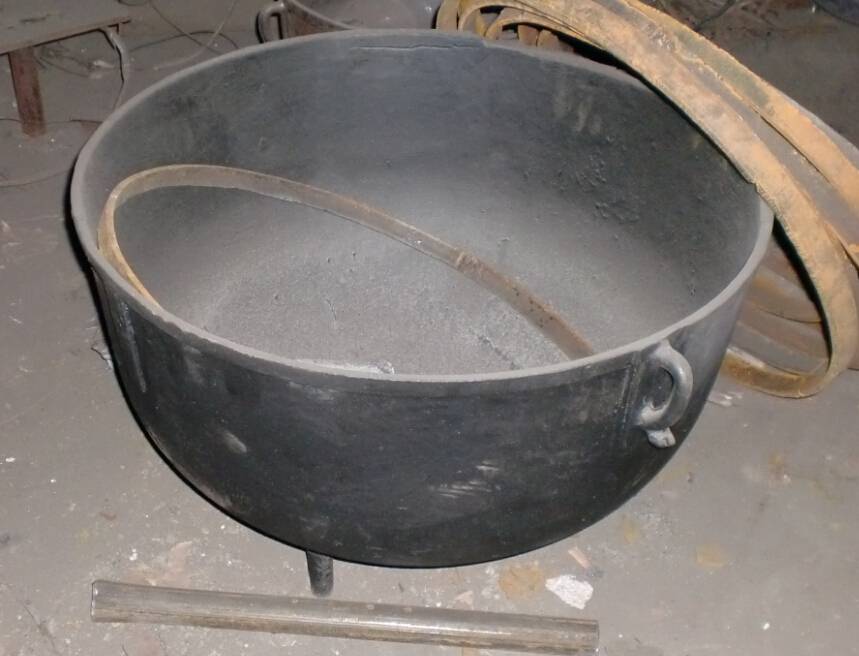 cast iron dutch oven
