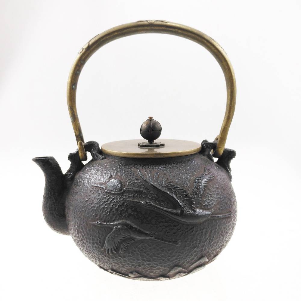 Original Factory Blue Floral Cast Iron Teapot -
 Metal round Round cast iron tea infuser teapot with trees&flowers – KASITE