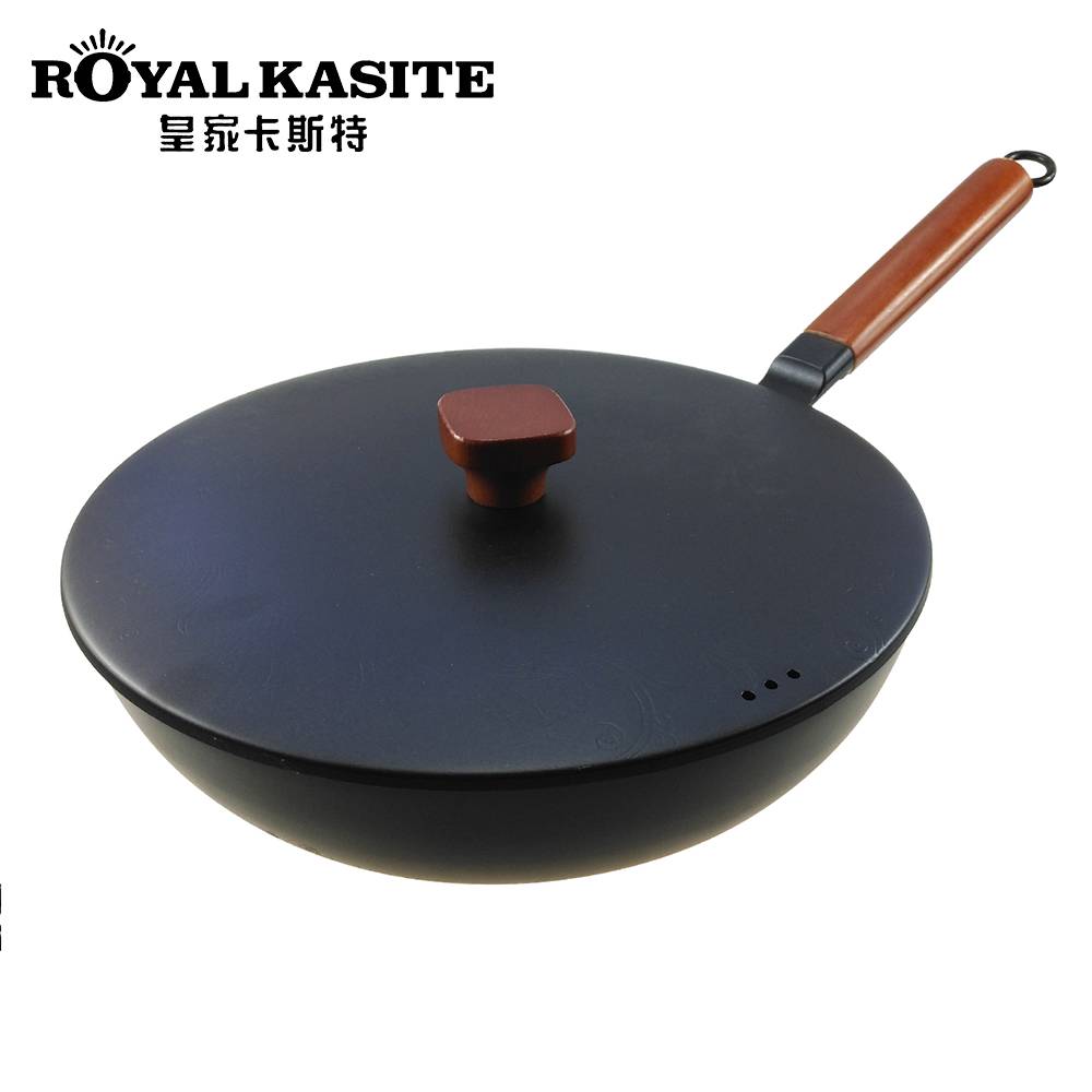 metal cast iron wok in thin wallthickness with lid