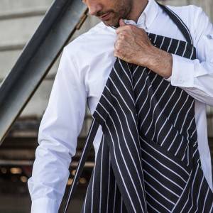 Adjustable Long Tie Kitchen Aprons With Two Pockets CU305S8600H