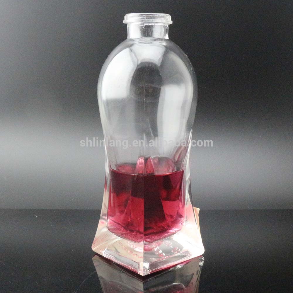 Shanghai Linlang Wholesale Empty Square 500ml Crystal Glass Liquor Bottle