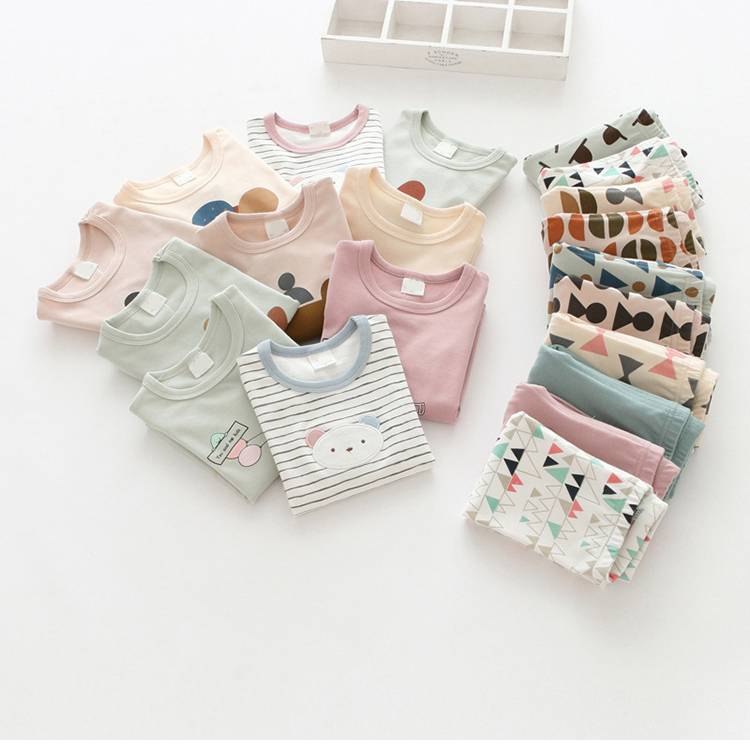 Wholesale Cute Cartoon Printed Newborn baby girls chevron clothing sets