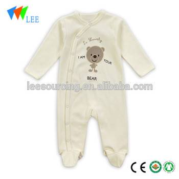 Нов дизајн новороденче облекува 100% памук Romper доенчиња со чорапи бебе onesie bodysuit големо