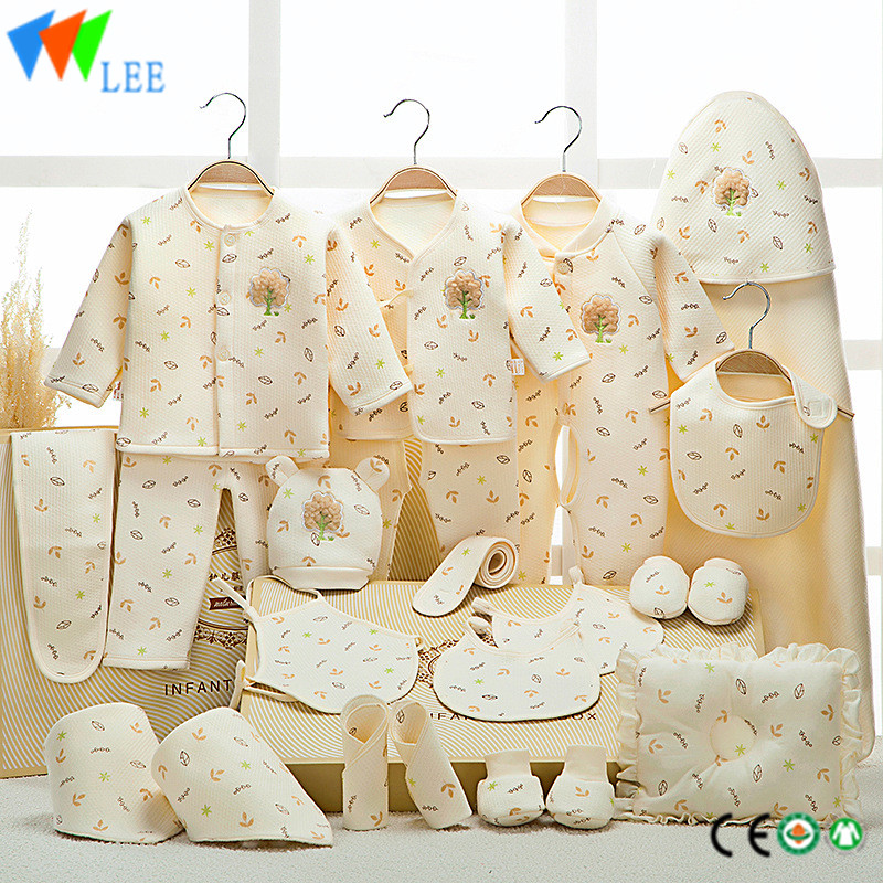 100% cotton newborn baby clothing gift sets printing lovely
