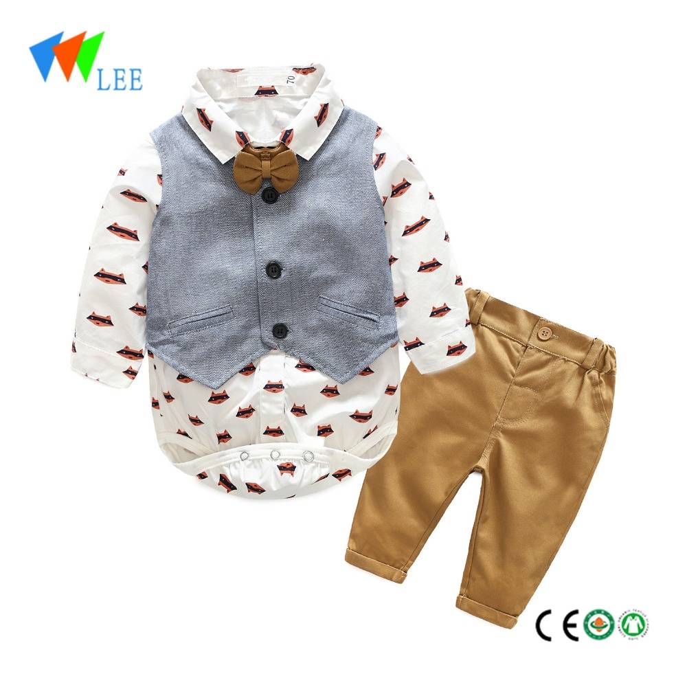 熱い販売のブティック赤ちゃんは綿100％新生児の男の子の衣類のセット服