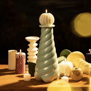 Blue and White Ceramic Candle Holders  Windward-shaped Art Creative Design