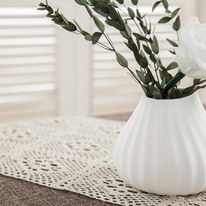 Nordic Minimalist Drip-shaped Art White Creative Ceramic Vase
