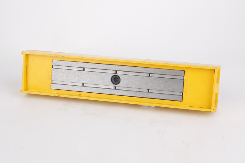 Geltona Dažytos klojiniai magnetas, ON / OFF mygtukas klojiniai magnetas, klojiniai Magnetinė dėžutė Surenkamieji betono klojinių sistema